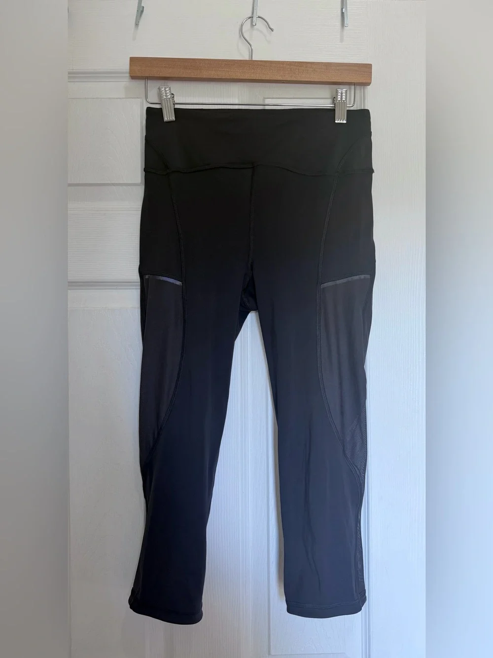 Lululemon Speed Up Crop 21” Leggings